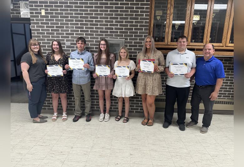 Calhoun County Phoenix - Staff Photo - Create Article